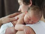 ayah-gendong-bayi_20150601_124444.jpg