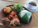 ayam-penyet_20150616_212647.jpg