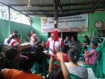 ayasan-raden-beri-pengobatan-gratis-korban-banjir_20200111_084513.jpg