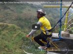 ayo-coba-bersepeda-di-awang-awang-wahana-baru-di-umbul-sidomukti_20170926_175653.jpg