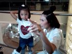 ayu-dewi-dan-anak_20180415_145347.jpg