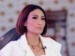 ayu-dewi-hadiri-konpers-wyeth-nutrition_20161104_112115.jpg