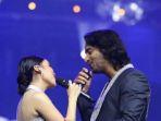 ayu-ting-ting-dan-shaheer-sheik-peluk.jpg