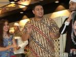 ayu-ting-ting-hadir-saat-peluncuran-buku-ivan-gunawan_20151112_053704.jpg