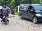 babelan-rusak-parah-jalannya-cing.jpg