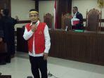 bagus-buwana-putra-berpose-dua-jari.jpg