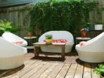 bahan-fiberglass-cocok-untuk-material-outdoor-hunian_20160201_214645.jpg