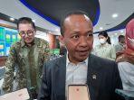 bahlil-lahadalia-dalam-acara-konferensi-pers-realisasi-investasi-triwulan-iv-2022.jpg