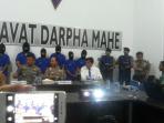 bajak-laut_20160321_124736.jpg