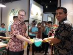 bakmitopia-tiba-di-jatinegara-jaktim-siaga-kenyang-senang_20171208_181607.jpg