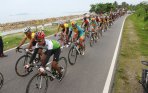balap-sepeda-tour-de-khatulistiwa-pontianak_20141103_110618.jpg