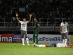 bali-united-bungkam-persebaya-1-0-di-stadion-gelora-bung-tomo_20220902_200001.jpg