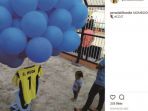 balon-udara-membawa-jersey-choirul-huda_20171022_191459.jpg