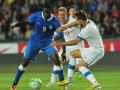balotelli-tomas-sivok-italia-ceko.jpg