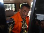 bambang-irianto-diperiksa-sebagai-tersangka_20170221_202534.jpg
