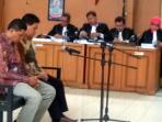 bambang-karyanto-dan-adam-munandar-sidang-tipikor_1_20151113_103401.jpg