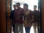 bambang-karyanto-dan-adam-munandar-sidang-tipikor_20151113_094559.jpg