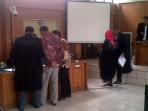 bambang-karyanto-dan-adam-munandar-sidang-tipikor_2_20151113_104710.jpg