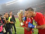 bambang-pamungkas-andritany-ardhiyasa-rayakan-persija-jakarta-juara-liga-1-2018.jpg