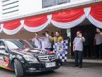 Bamsoet Lepas Peserta Mercedes-benz Club Indonesia Adventouring Tiga Negara di IKN