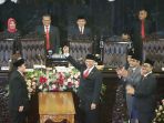 bambang-soesatyo-terpilih-jadi-ketua-mpr-secara-aklamasi_20191004_002541.jpg