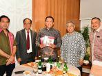 bamsoet-apresiasi-buku-toseph-umarhadi.jpg
