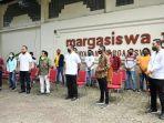 bamsoet-bantu-mahasiswa-perantau-terdampak-covid-19.jpg