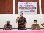bamsoet-beri-bantuan-ke-keluarga-besar-tni-polri.jpg