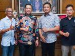 bamsoet-usai-menerima-ketua-imi-jawa-tengah-fritz-yohanes-di-solo-jumat-23623.jpg