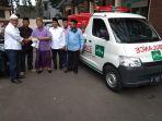 bamusi-sumbang-ambulan-ke-pbnu.jpg