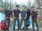 band-the-changcuters-naik-gunung-ciremai-majalengka_20160807_185408.jpg