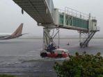 bandara-internasional-sam-ratulangi-manado.jpg