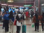 bandara-soekarno-hatta-lenggang-jelang-larangan-mudik-lebaran_20210505_213320.jpg