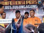 bangkai-lumba-lumba-yang-ditangkap-dan-dijual-oleh-sunar-49.jpg