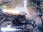 bangkai-motor-milik-hengki-prasetyo_20180202_202300.jpg