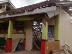 bangunan-hancur-gempa-cianjur.jpg