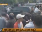 bangunan-liar-ditertibkan-warga-ricuh_20161007_111747.jpg