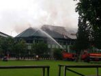 bangunan-milik-tni-ad-terbakar_20171006_084500.jpg