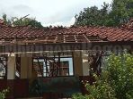 bangunan-sd-ambruk_20180524_150746.jpg