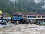 banjir-bandang-di-parapat-2025-2.jpg