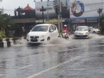 banjir-denpasar_20141214_160050.jpg