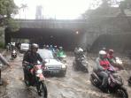 banjir-di-jalan-di-panjaitan_20161101_162142.jpg