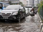 banjir-di-jalan-s-parman-grogol_20170221_154059.jpg