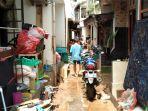 banjir-di-jati-padang-mulai-surut.jpg