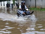 banjir-di-kemang_20160228_220412.jpg