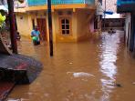 banjir-kampung-pulo_20141227_132230.jpg
