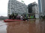 banjir-landa-kawasan-kemang-jakarta-selatan_20210220_154433.jpg