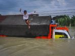 banjir-lumpuhkan-jalur-demak-kudus_20240212_070837.jpg