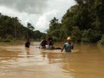banjir-masih-menggenangi-salah-satu-perk_20180630_205952.jpg