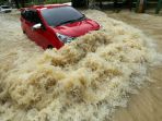 banjir-melanda-kota-medan_20180916_175300.jpg